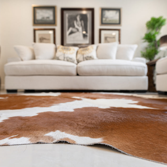 The Timeless Appeal of Natural Cowhide Rugs