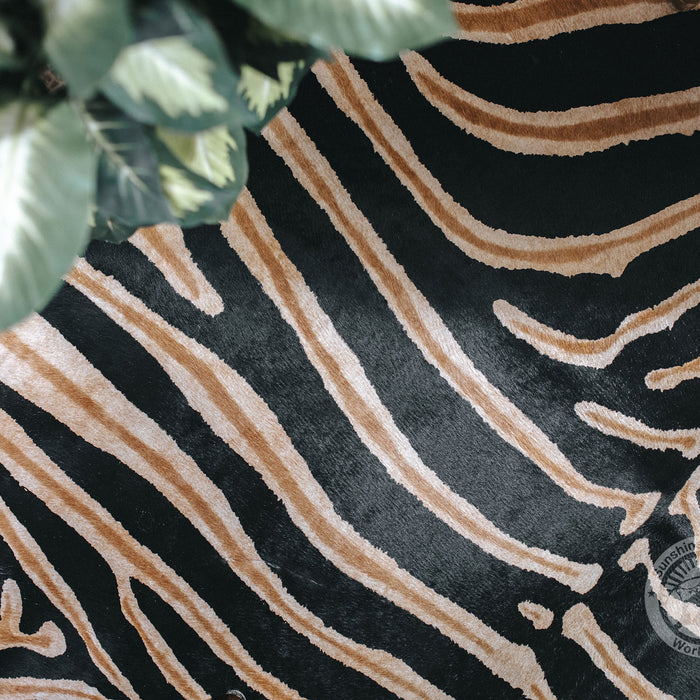 The Psychology of Animal Prints in Home Decor / Why We Love Cowhide