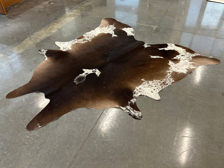 Chocolate Cowhide Rug Size 6.9 X 7.4 ft