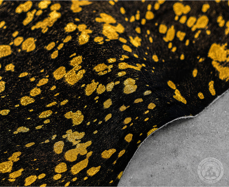 Devore Metallic Yelow on Black Cowhide Rug