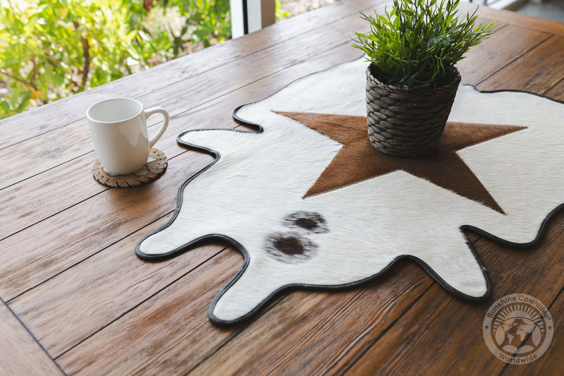 Mini Cowhide Rug - Star 24 x 35''