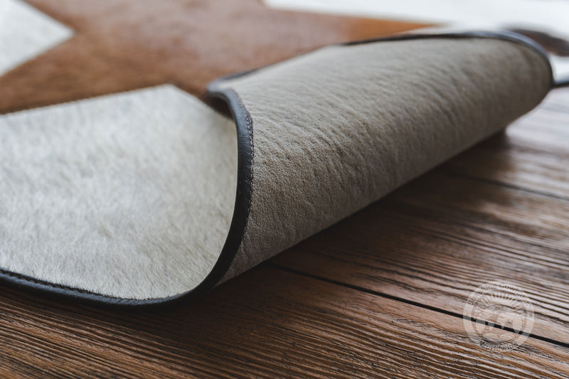 Mini Cowhide Rug - Star 24 x 35''