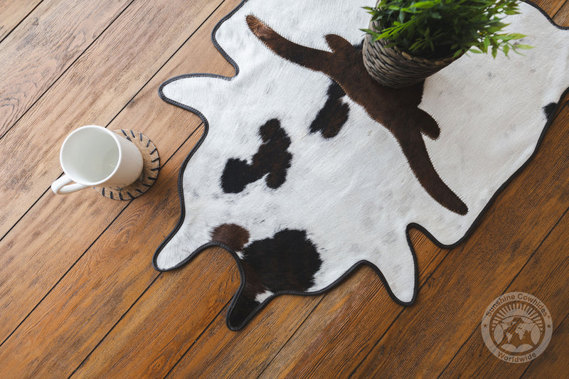 Mini Cowhide Rug - Longhorn 24 x 35''