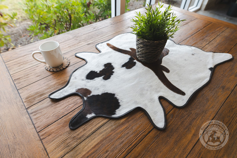 Mini Cowhide Rug - Longhorn 24 x 35''