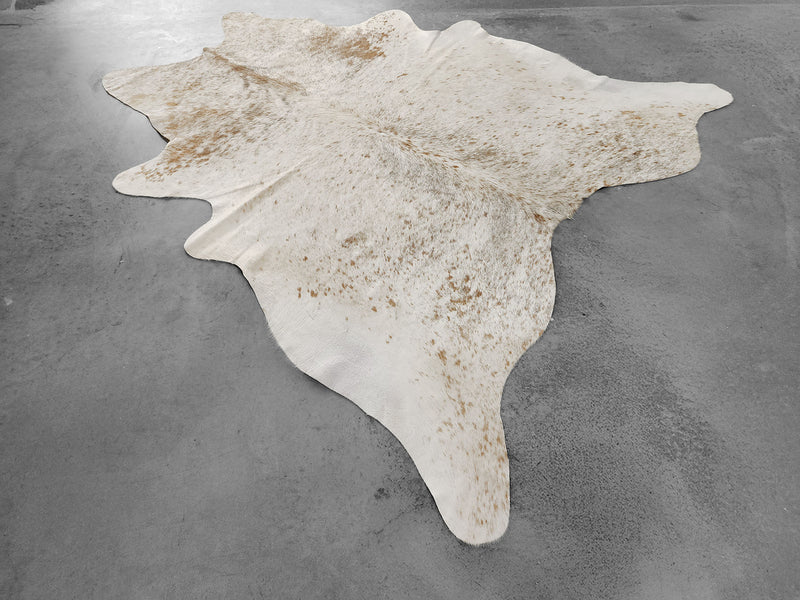 Premium Brazilian Brindle Light Cowhide Rug Size 8.0 X 6.10 ft