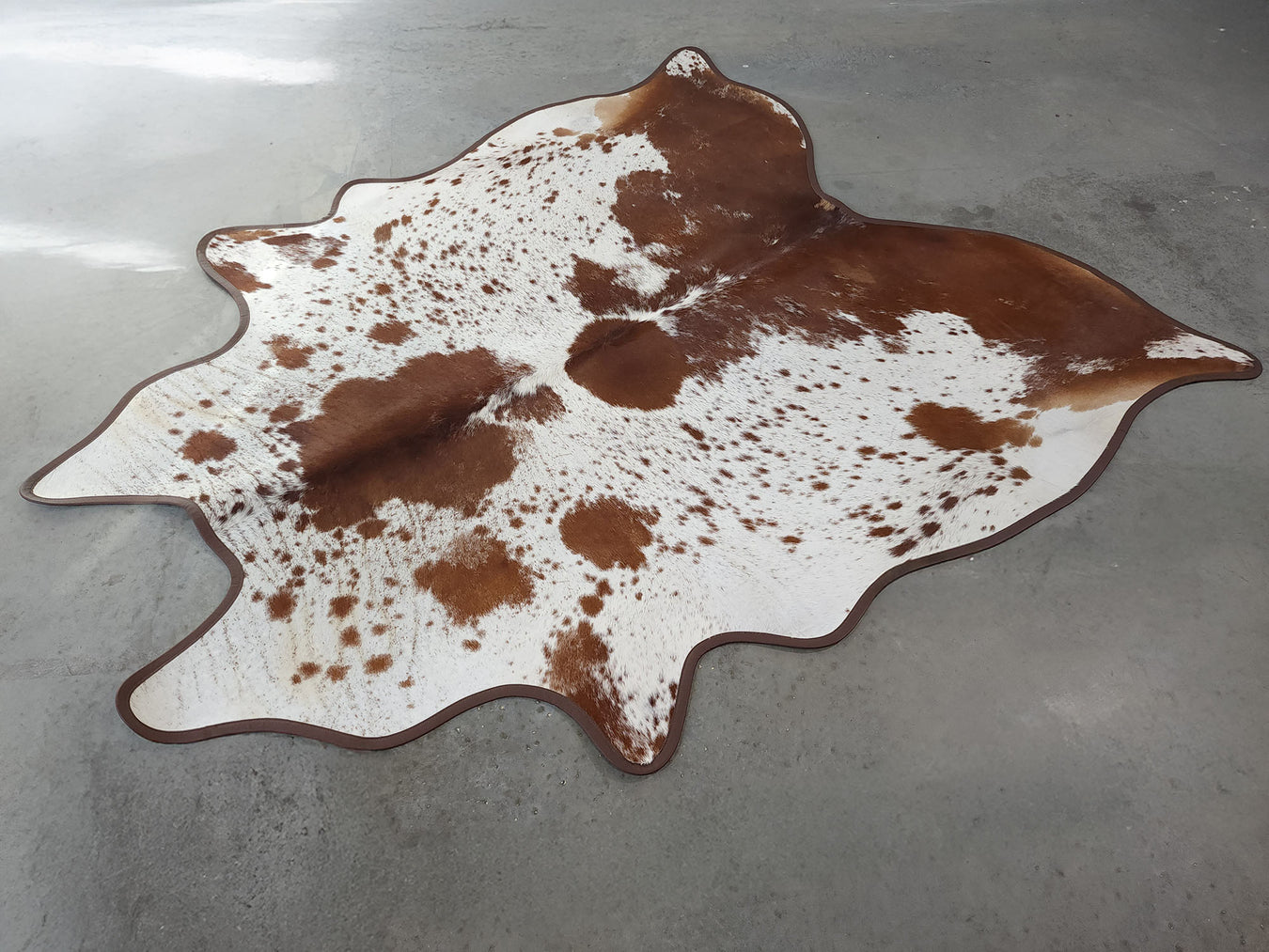 Leather Binding Cowhide Rugs