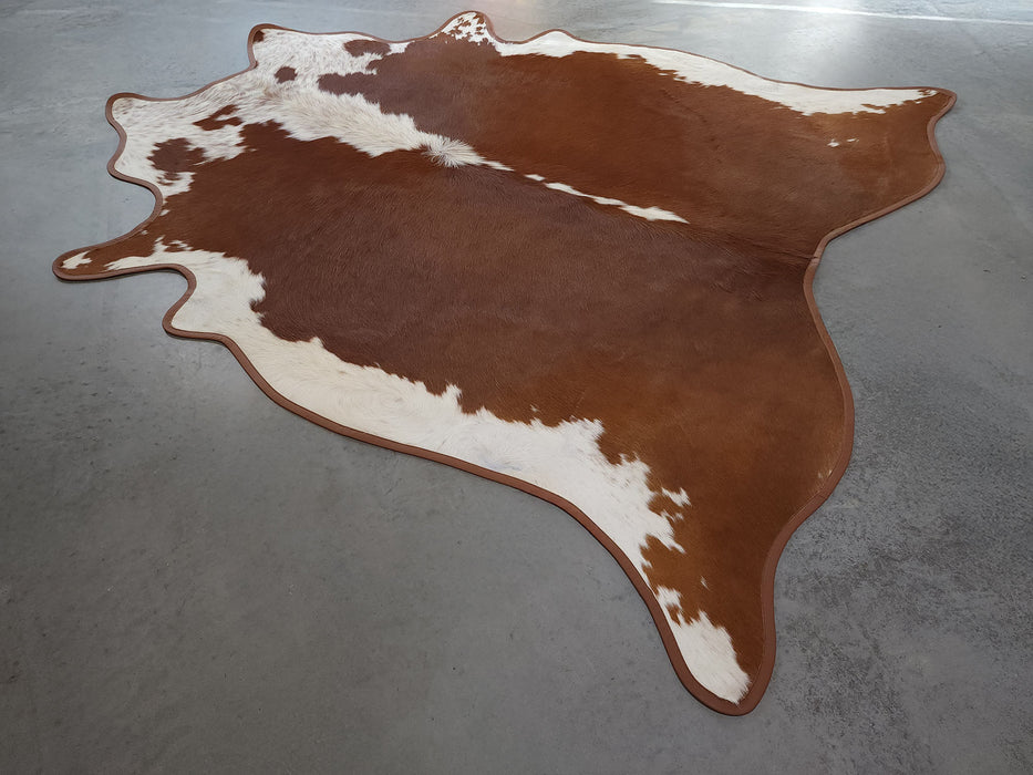 Leather Binding Hereford Cowhide Rug Size 7.11 X 7.5 ft