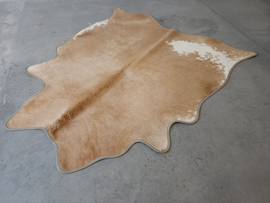 Palomino Exotic Cowhide Rug w/ Leather Binding Size 7.1 X 8.0 ft