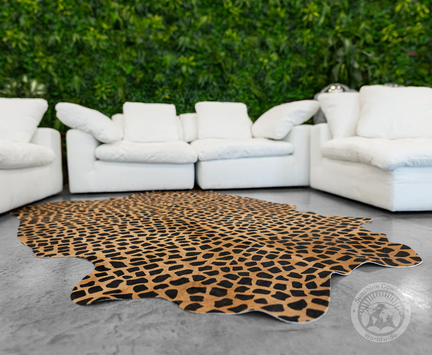 Giraffe on Caramel Cowhide Rug