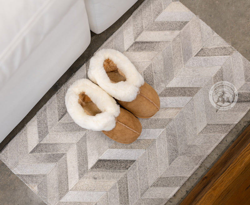 Grey - 22 X 34" Designer Rug - Chevron