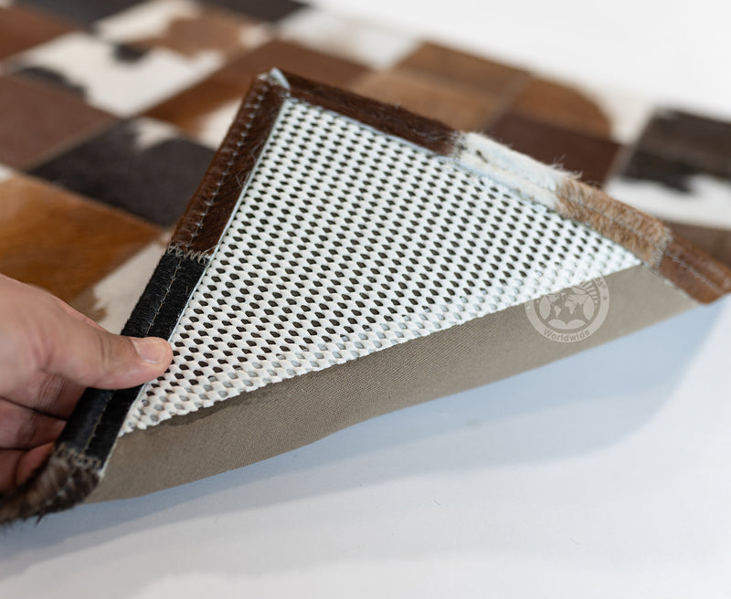 Tricolor - 22 X 34" Designer Rug - Squares