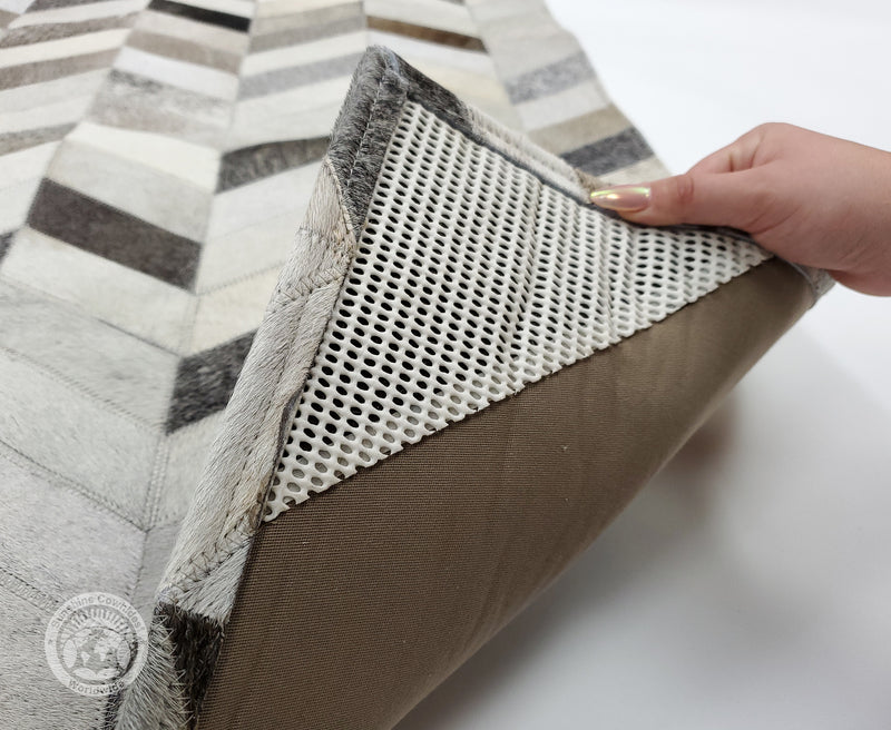 Grey - Designer Rug - Runner - Chevron