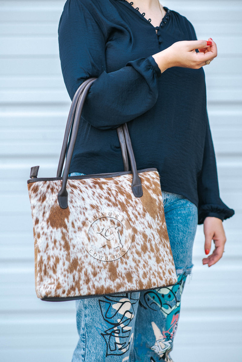 Cowhide Handbag - Salt and Pepper